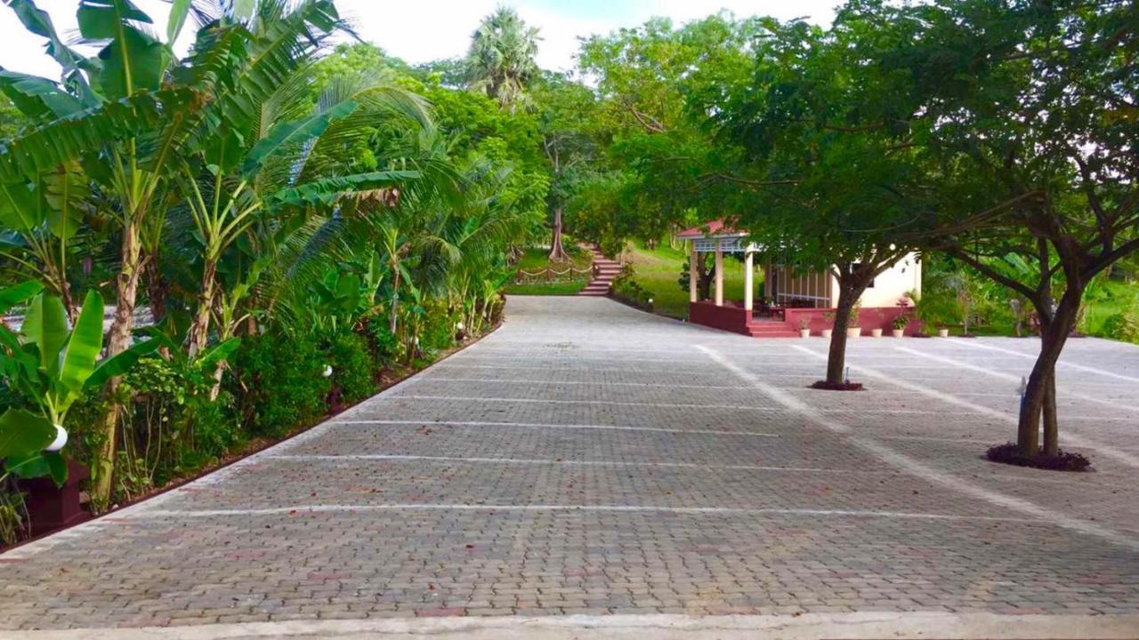 Hill Garden Hotel Chaungtha Exterior photo