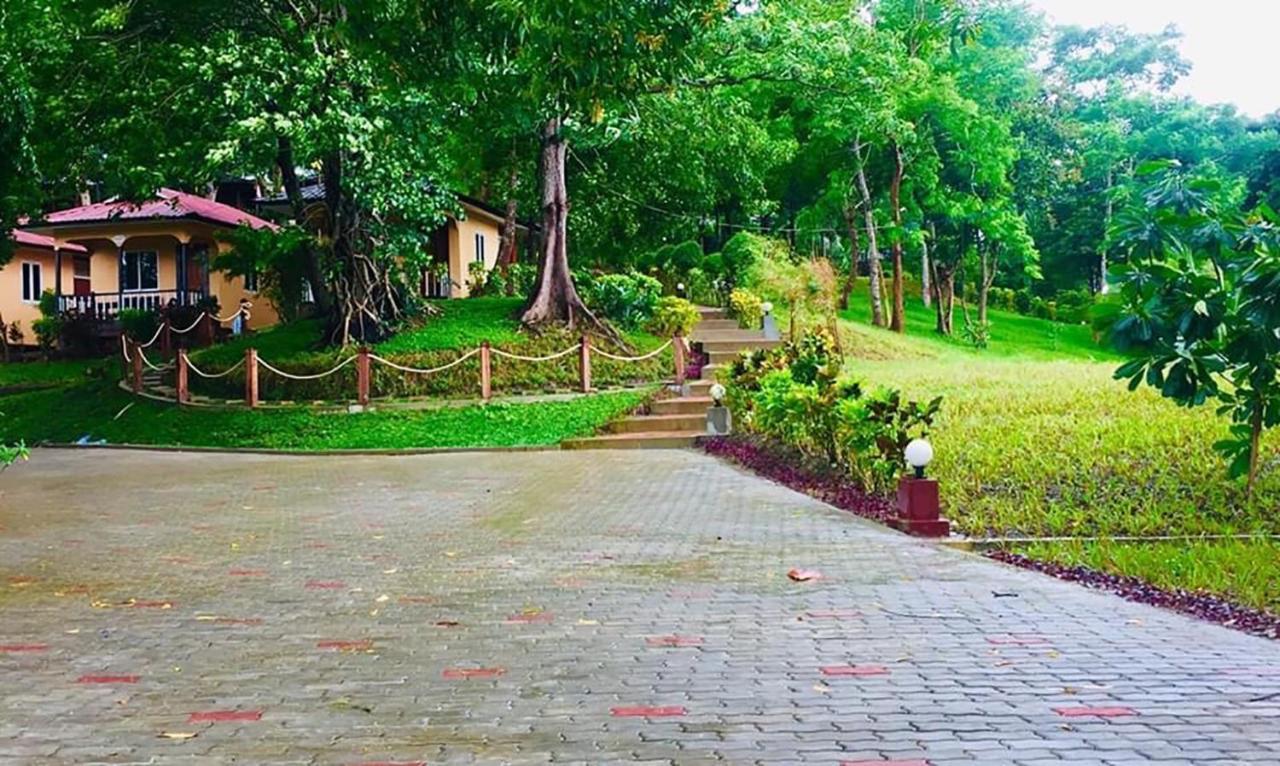 Hill Garden Hotel Chaungtha Exterior photo