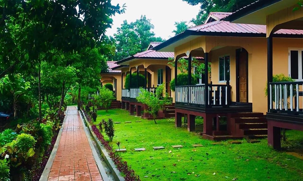 Hill Garden Hotel Chaungtha Exterior photo