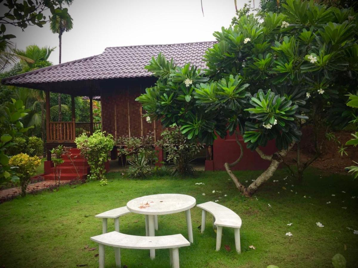Hill Garden Hotel Chaungtha Exterior photo