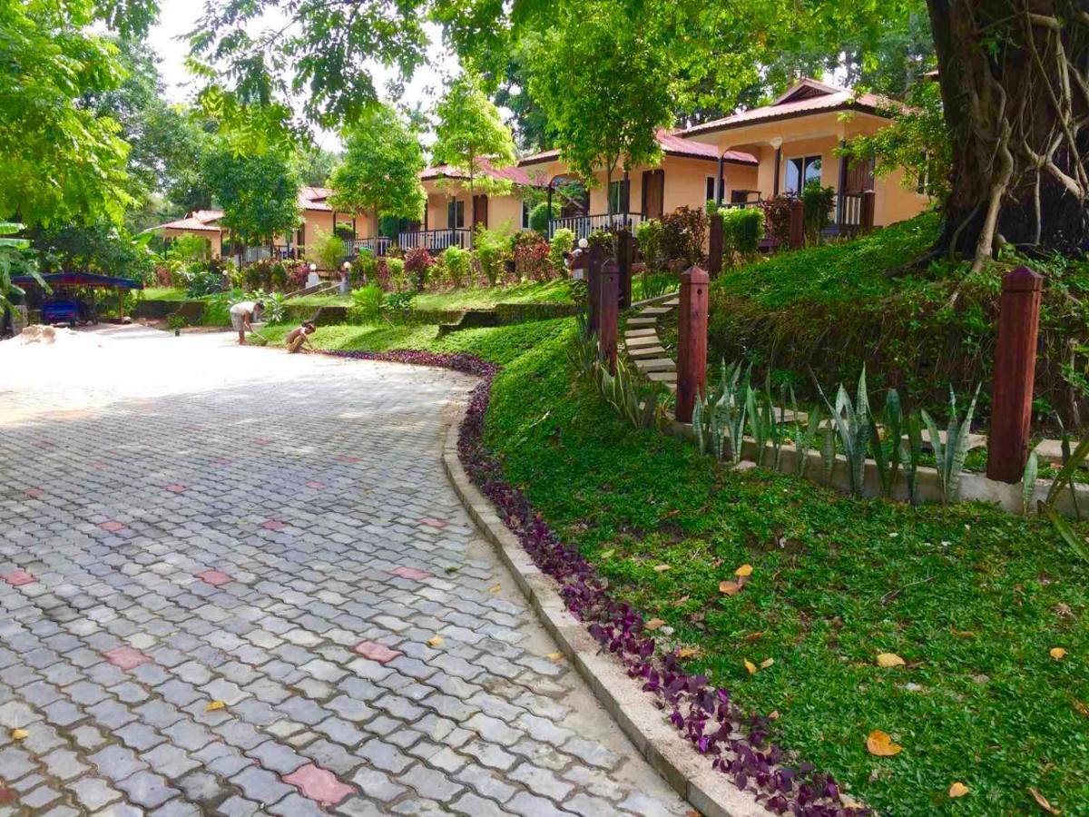 Hill Garden Hotel Chaungtha Exterior photo