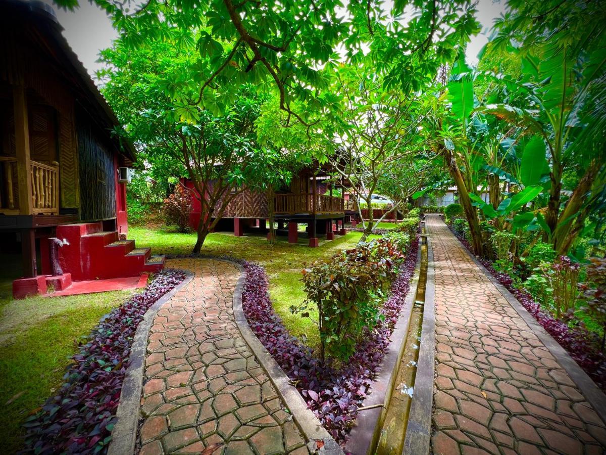 Hill Garden Hotel Chaungtha Exterior photo