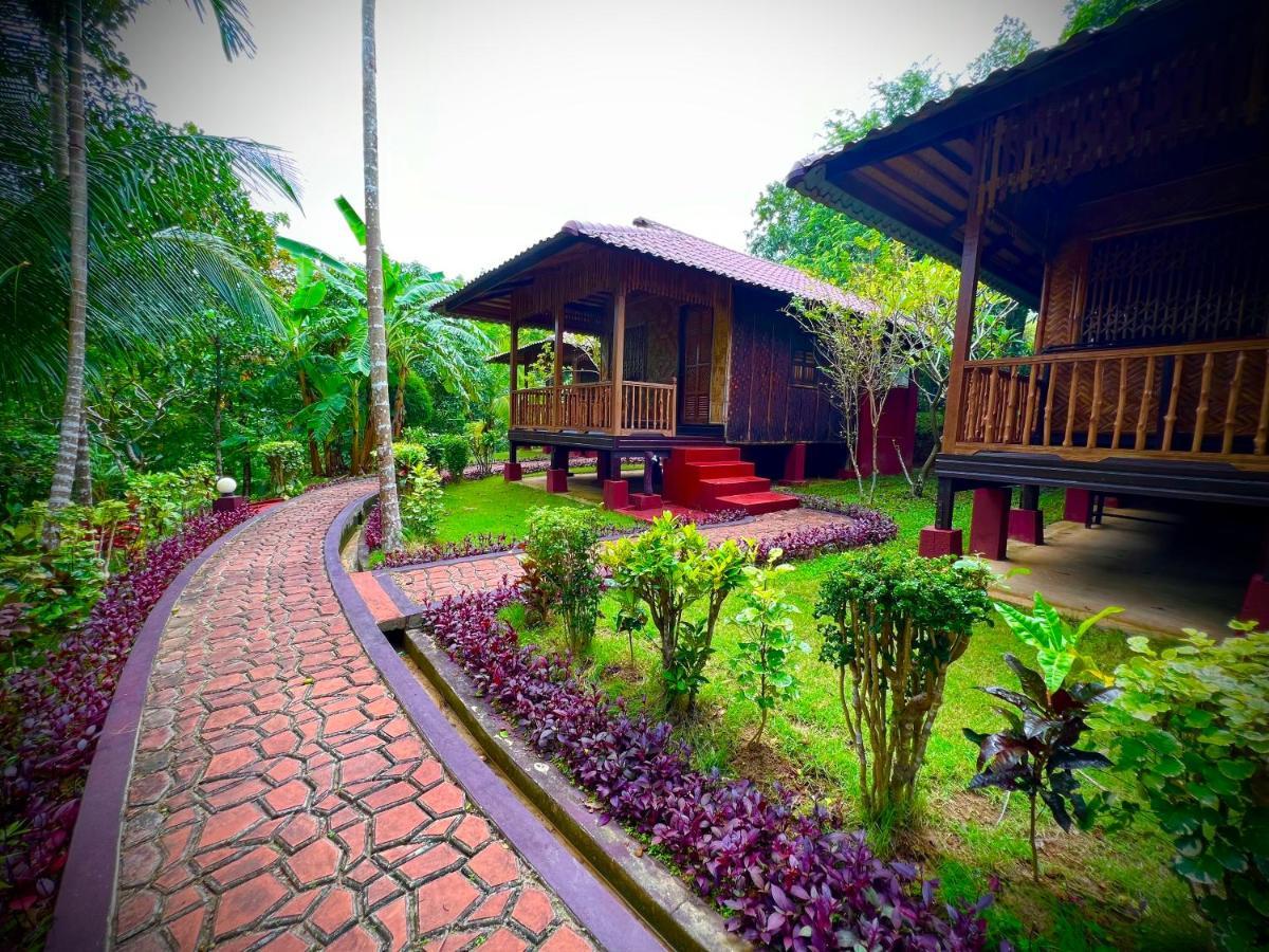 Hill Garden Hotel Chaungtha Exterior photo
