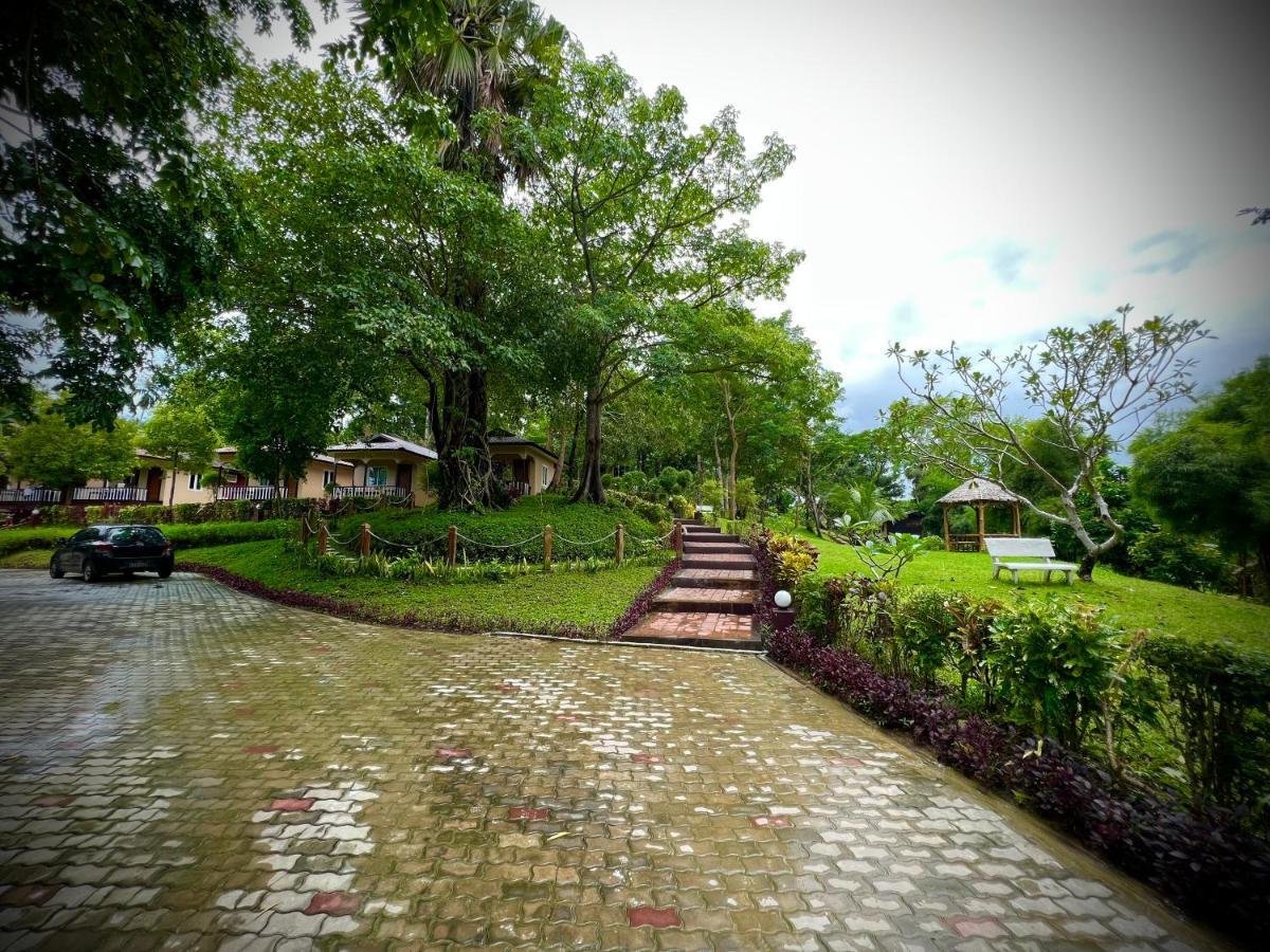 Hill Garden Hotel Chaungtha Exterior photo